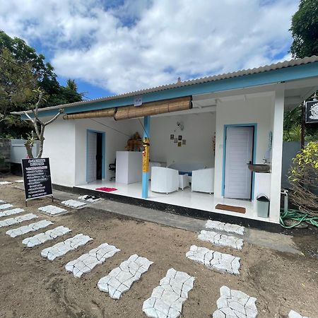 A_One House Hotel Lembongan Exterior photo