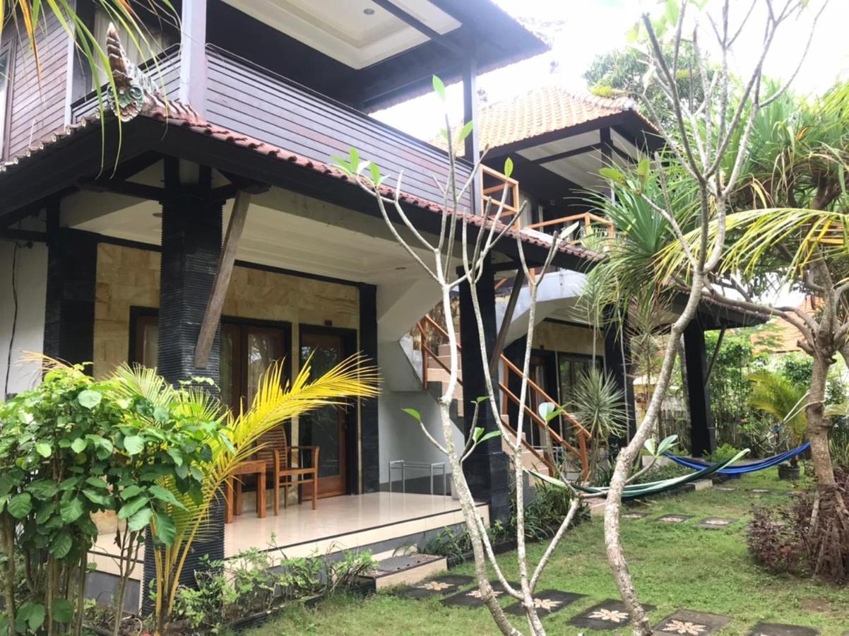 A_One House Hotel Lembongan Exterior photo