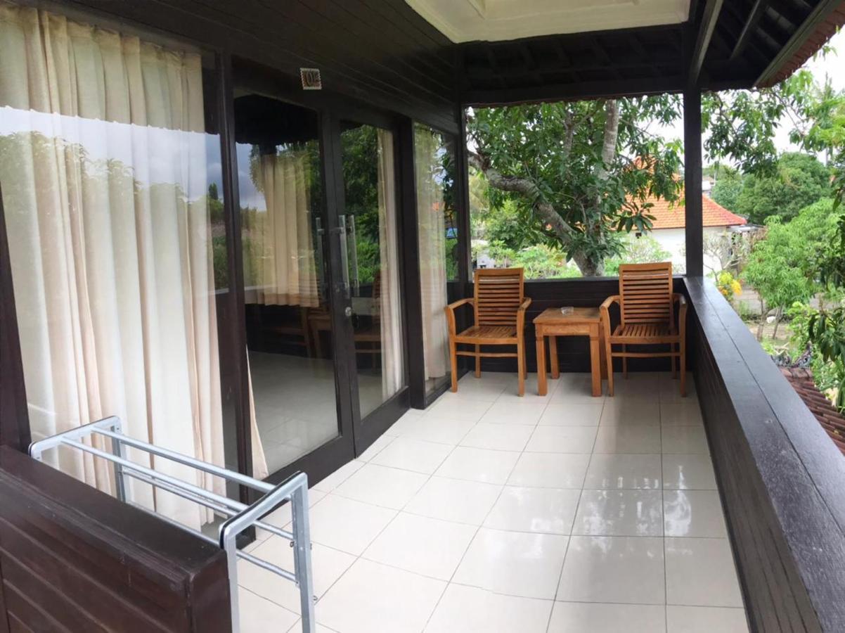 A_One House Hotel Lembongan Exterior photo