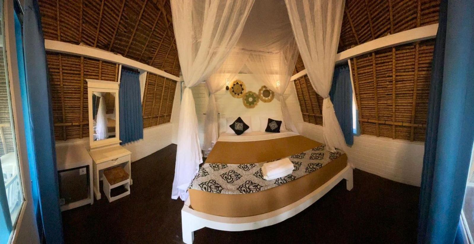 A_One House Hotel Lembongan Exterior photo