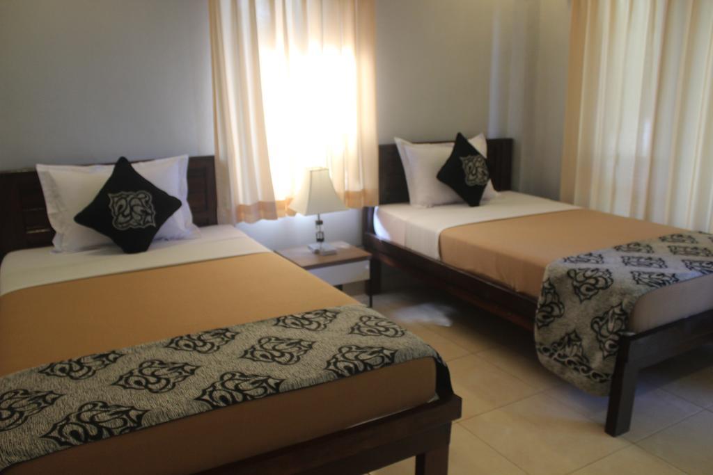 A_One House Hotel Lembongan Exterior photo