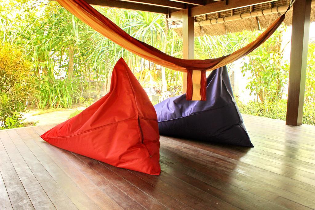 A_One House Hotel Lembongan Exterior photo