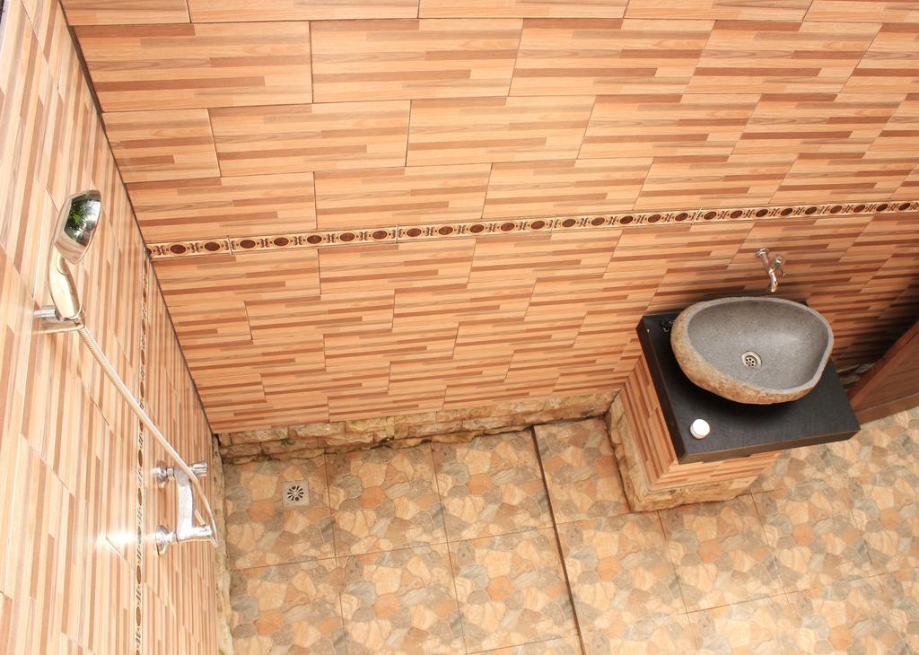 A_One House Hotel Lembongan Exterior photo